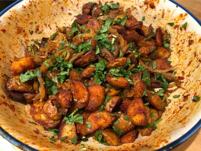 Crunchy Spicy Garlic Potatoes